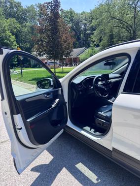 White 2021 Ford Escape SEL