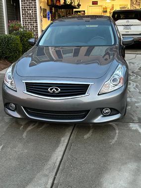 Gray 2013 INFINITI G37 x