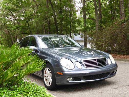 Gray 2006 Mercedes-Benz E-Class E320 CDI