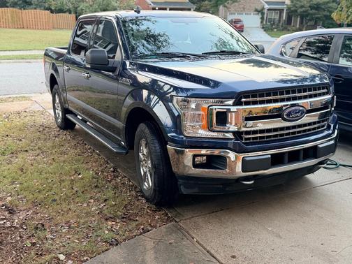 Blue 2018 Ford F-150 XLT