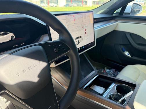 White 2021 Tesla Model S Long Range