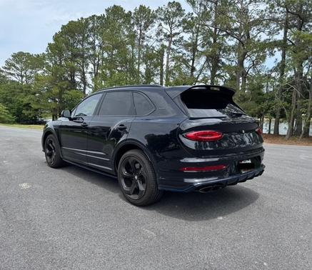2025 Bentley Bentayga S Black Edition