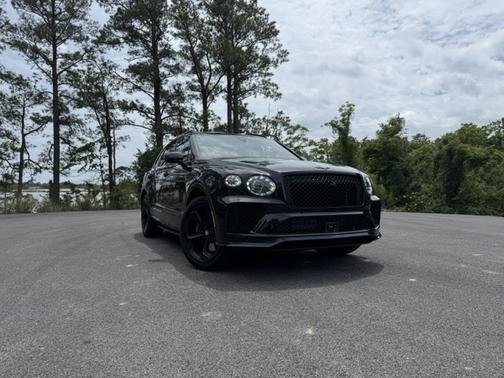 2025 Bentley Bentayga S Black Edition