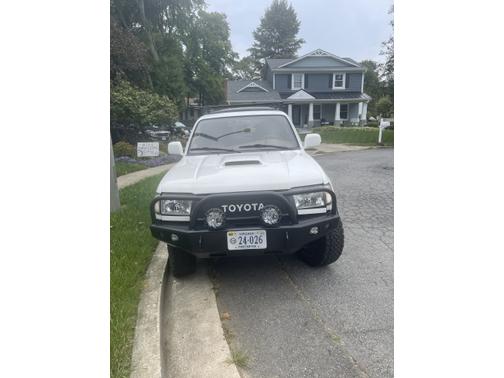Photo 4 of 13 of 1998 Toyota 4Runner SR5 4WD