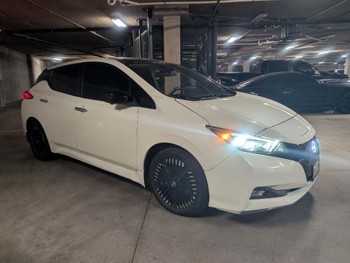 2023 Nissan Leaf SV PLUS
