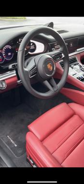 2022 Porsche Panamera 4 Platinum Edition