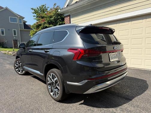 Gray 2023 Hyundai SANTA FE Calligraphy