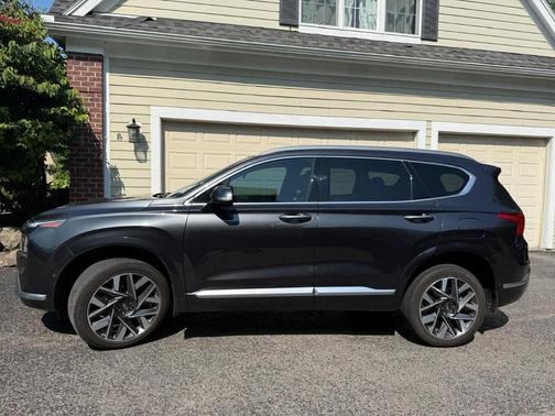 Gray 2023 Hyundai SANTA FE Calligraphy
