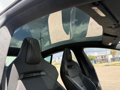 Black 2024 Tesla Model S Plaid