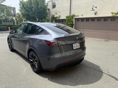 Gray 2023 Tesla Model Y Long Range