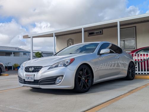 2012 Hyundai Genesis Coupe 3.8 Track