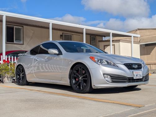 2012 Hyundai Genesis Coupe 3.8 Track