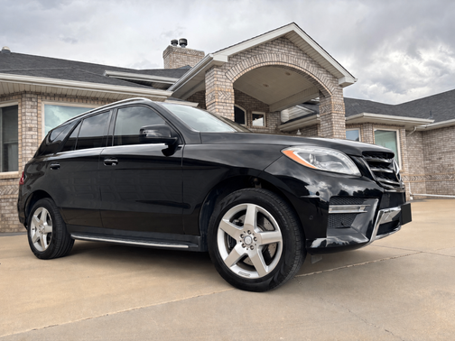 Black 2013 Mercedes-Benz M-Class ML 550 4MATIC