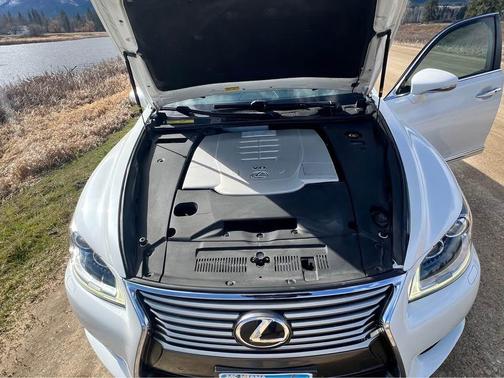 White 2015 Lexus LS 460 Crafted Line