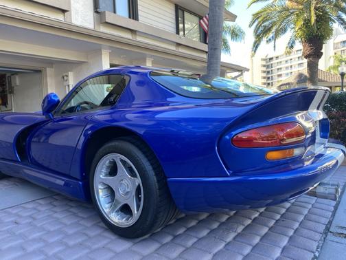 Blue 1996 Dodge Viper GTS