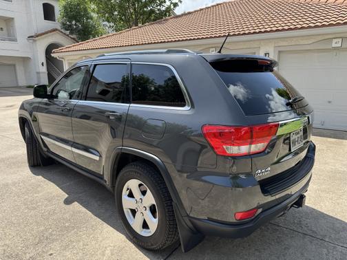 2011 Jeep Grand Cherokee Laredo