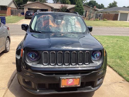 Black 2016 Jeep Renegade Latitude