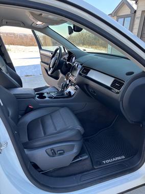 2014 Volkswagen Touareg 3.6L Sport