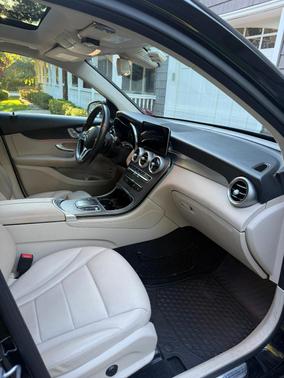 Black 2020 Mercedes-Benz GLC 300 4MATIC