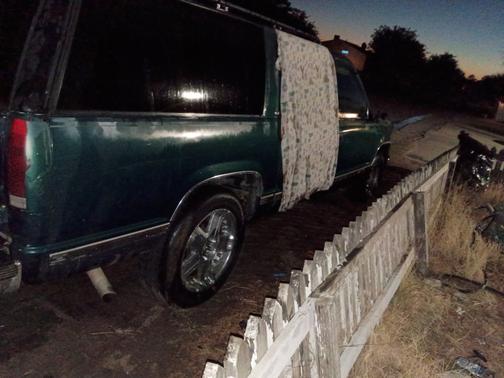Green 1996 GMC Suburban 1500