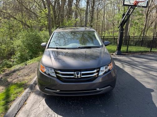 Gray 2017 Honda Odyssey EX-L