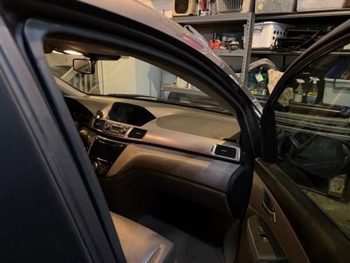 Gray 2017 Honda Odyssey EX-L