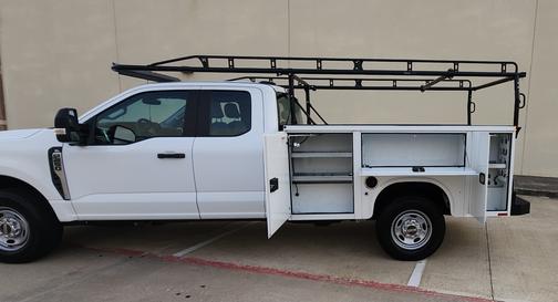 White 2025 Ford F-250 XL