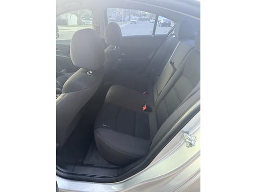 2015 Chevrolet Cruze 1LT