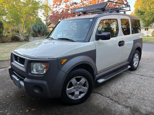 Beige 2005 Honda Element EX