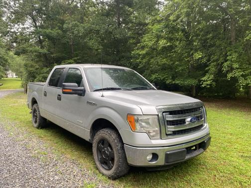 Gray 2013 Ford F-150 XLT