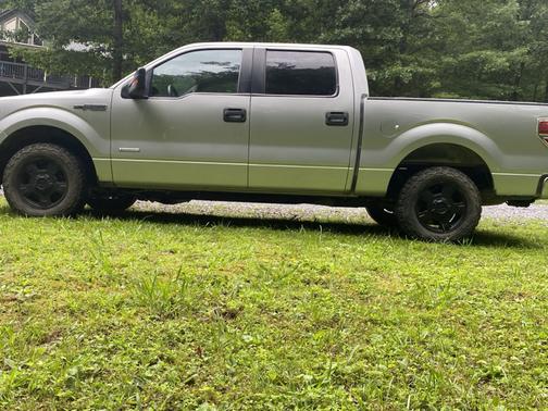 Gray 2013 Ford F-150 XLT