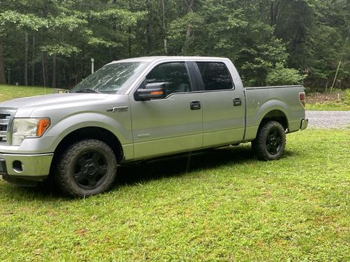 Gray 2013 Ford F-150 XLT