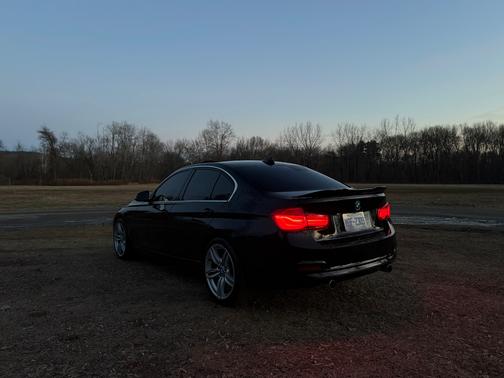 2018 BMW 330 i xDrive