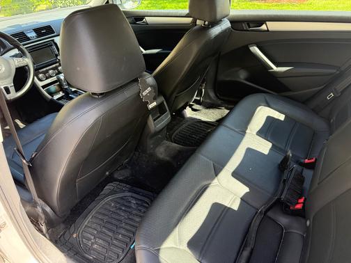 Silver 2012 Volkswagen Passat 2.5 SE