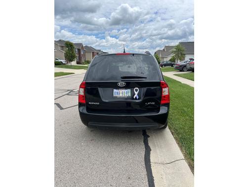 2008 Kia Rondo LX