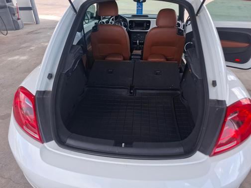 White 2015 Volkswagen Beetle 1.8T