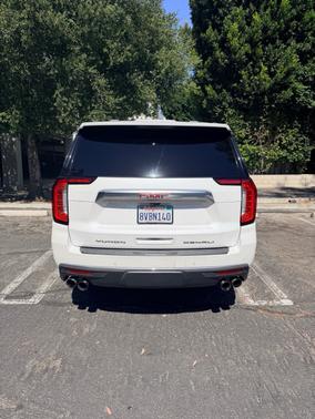 White 2021 GMC Yukon XL Denali