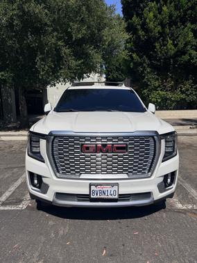 White 2021 GMC Yukon XL Denali