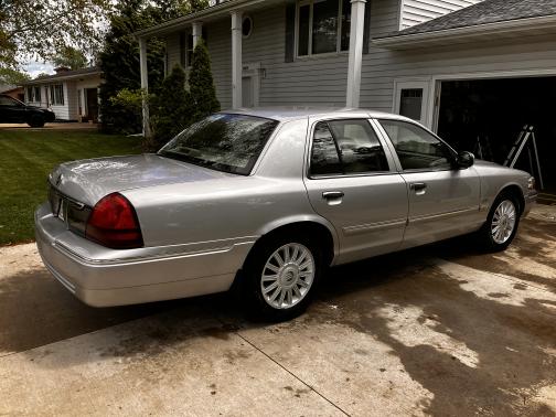 2009 Mercury Grand Marquis LS