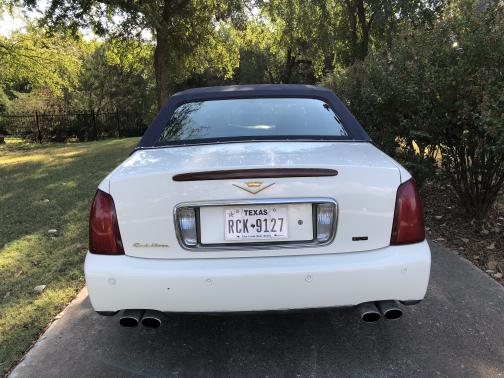 2001 Cadillac DeVille Base