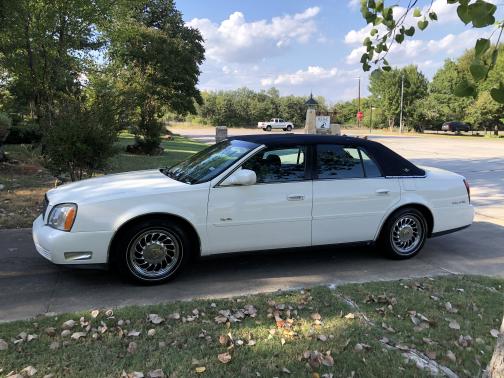 2001 Cadillac DeVille Base