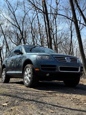 Gray 2007 Volkswagen Touareg V10 TDI