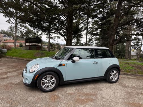2012 MINI Cooper Base