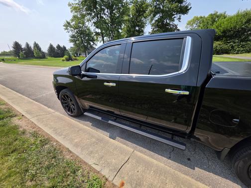 Black 2019 Chevrolet Silverado 1500 High Country