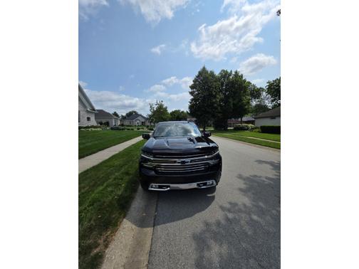 Black 2019 Chevrolet Silverado 1500 High Country