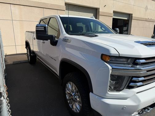 White 2022 Chevrolet Silverado 2500 High Country