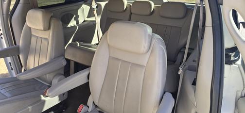 2005 Chrysler Town & Country Touring