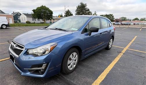 Blue 2015 Subaru Impreza 2.0i