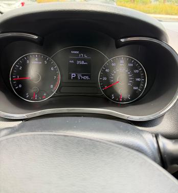 White 2015 Kia Forte LX