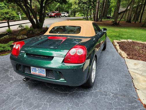 Green 2003 Toyota MR2 Spyder
